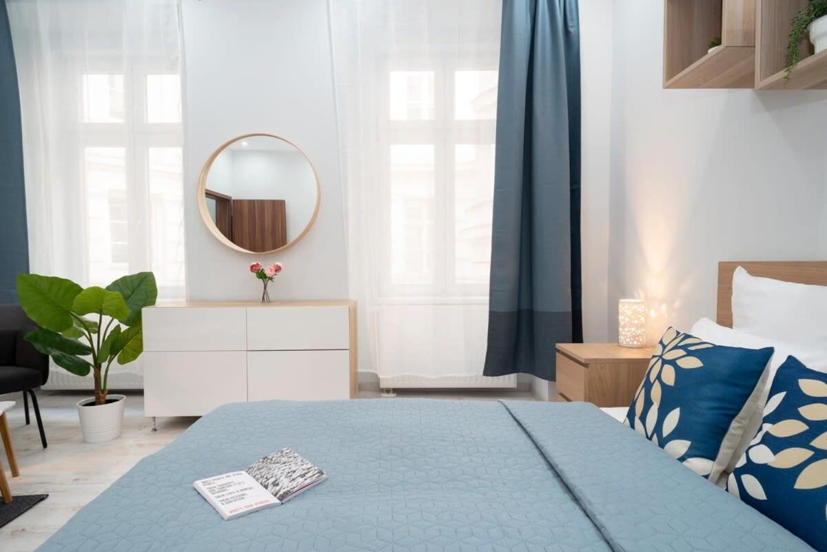 New Spacious Apartment At Superb Location Budapest Exterior photo